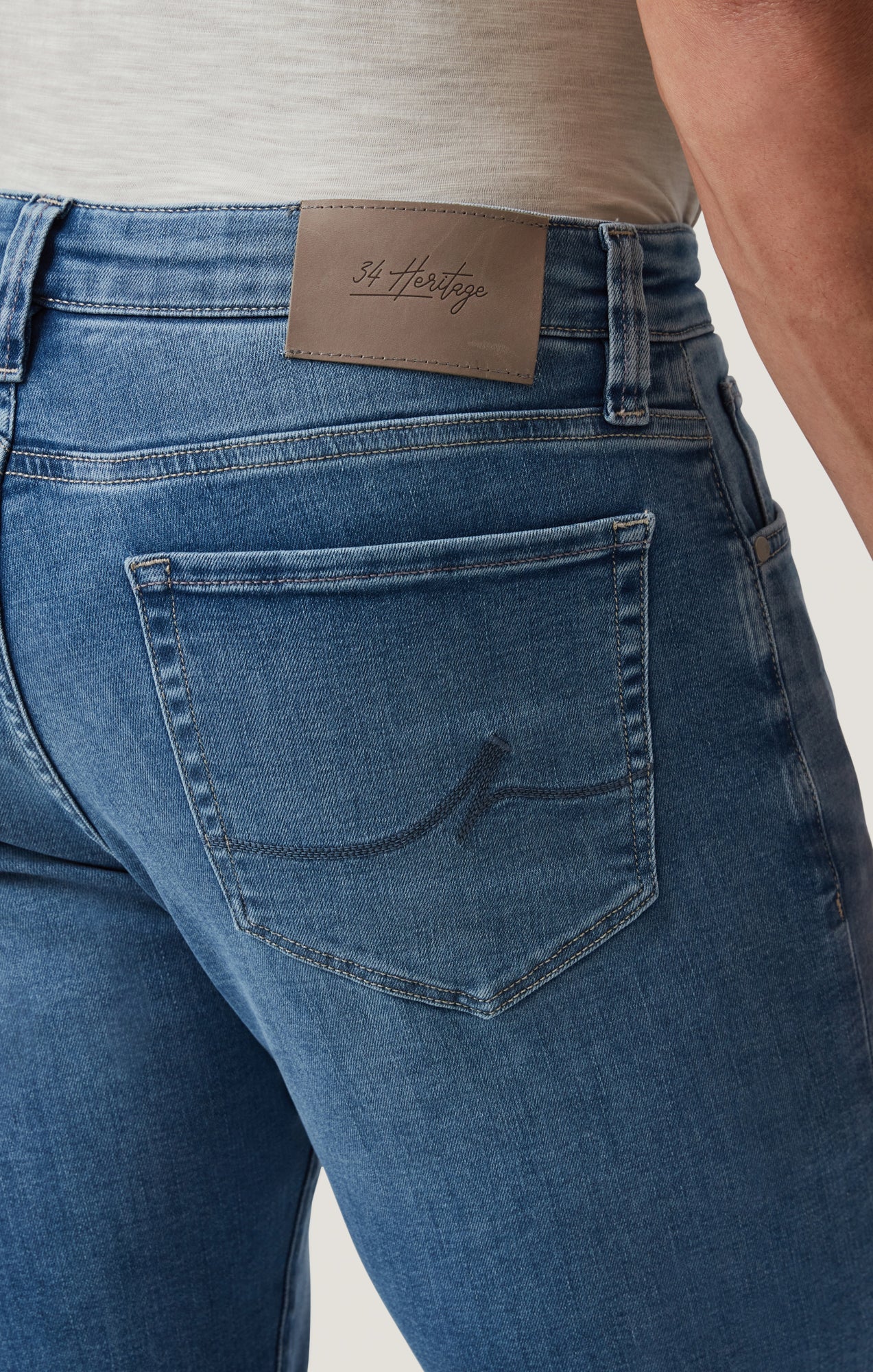 34 Heritage - Courage Straight Leg Jean - Mid Brushed Organic Ultra