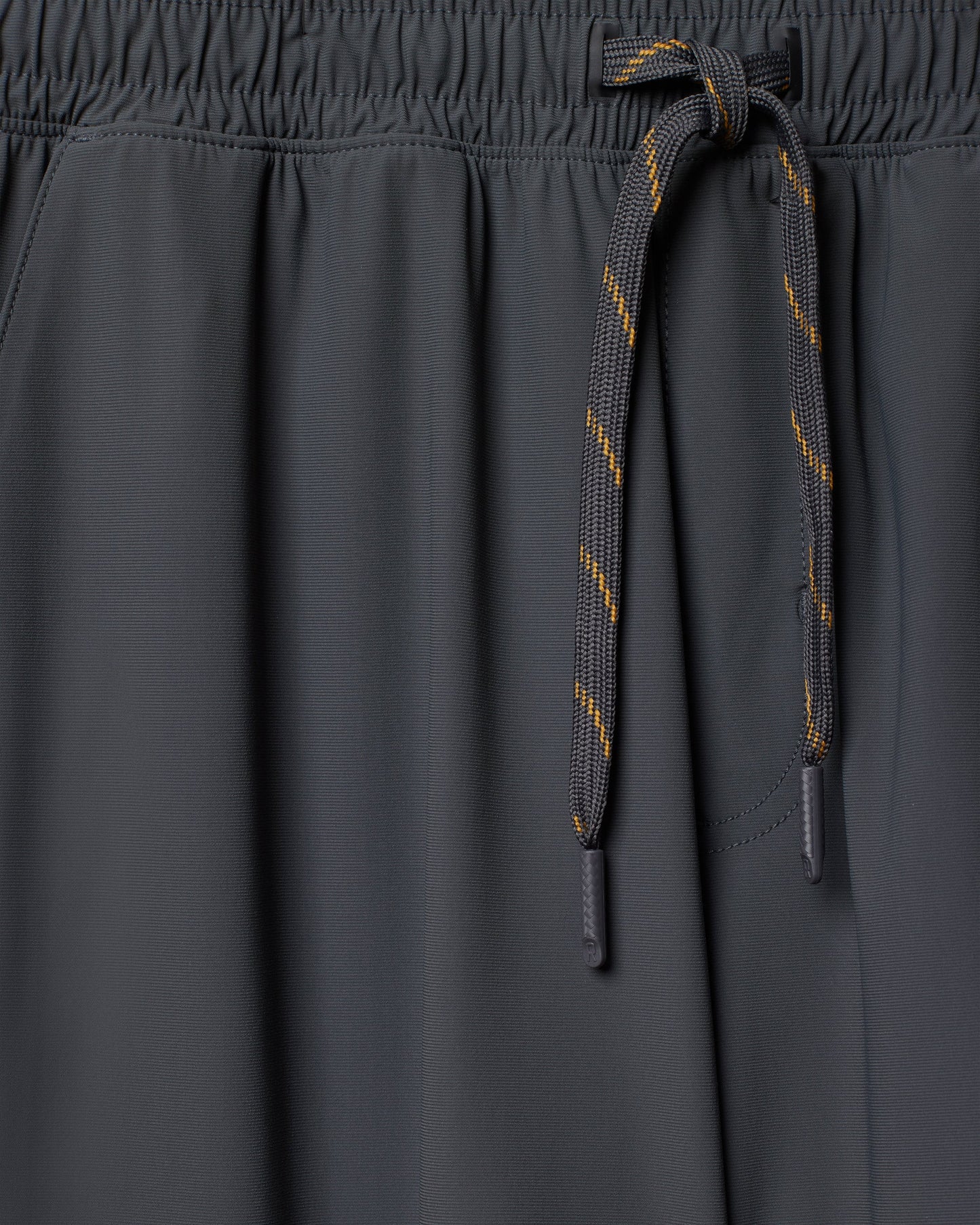 Rhone - 7" Pursuit Short Unlined - Asphalt