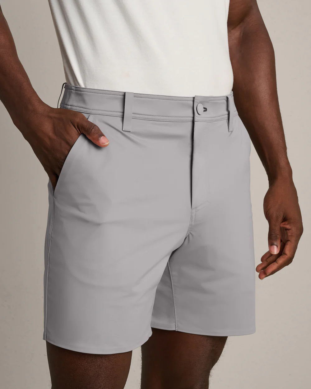 Rhone - 7" Commuter Flyweight Short - Light Gray
