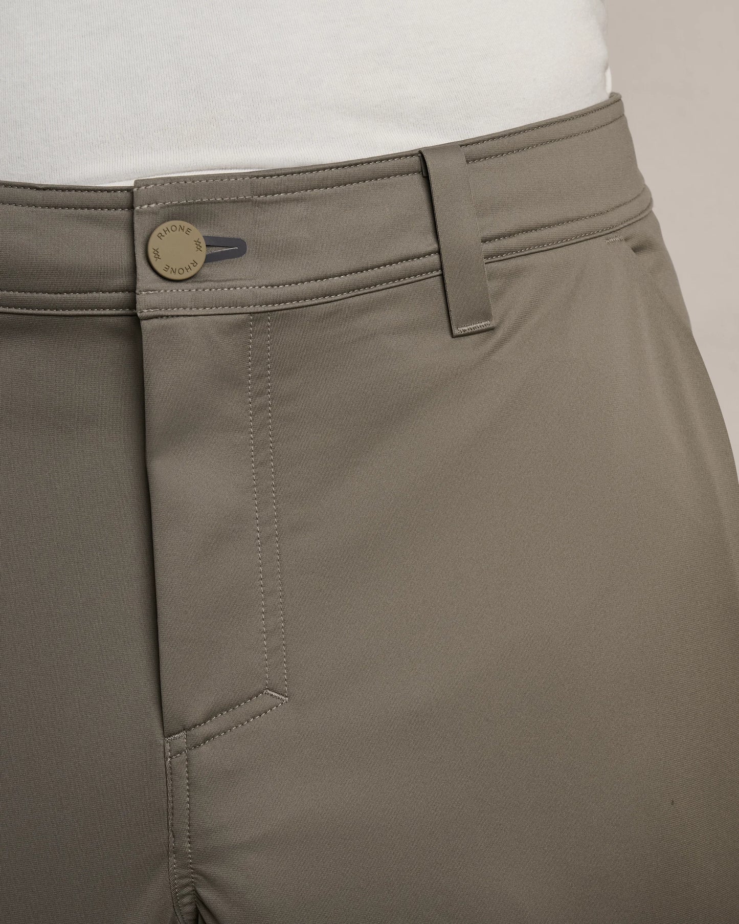 Rhone - 7" Commuter Flyweight Short - Smokey Olive