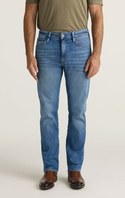 34 Heritage - Courage Straight Leg Jeans - Light Brushed Aerodenim