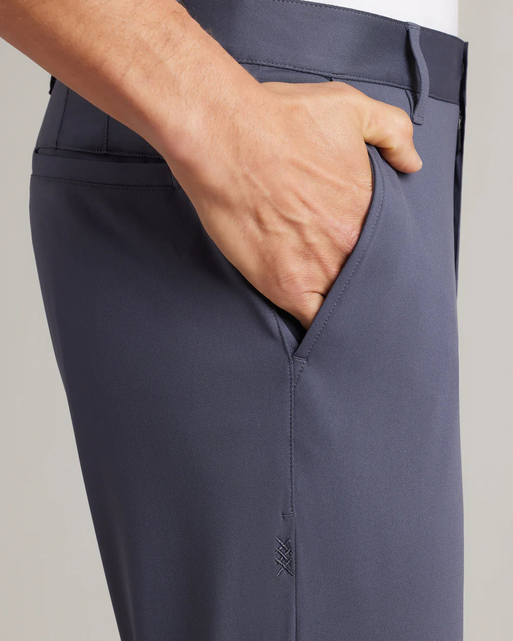 Rhone - Commuter Pant Slim - Iron