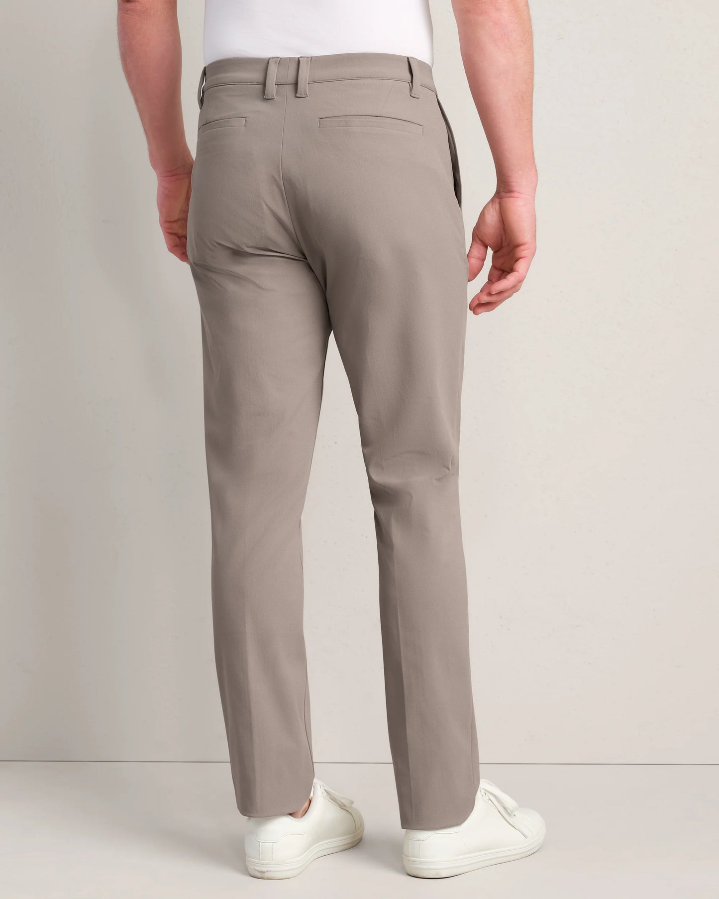 Rhone - Commuter Pro Pant - Slim Fit - Foggy Taupe