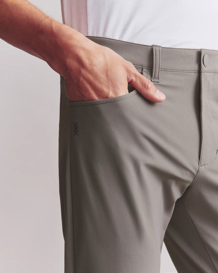 Rhone - Momentum Golf Give Pocket Pant - Smoke