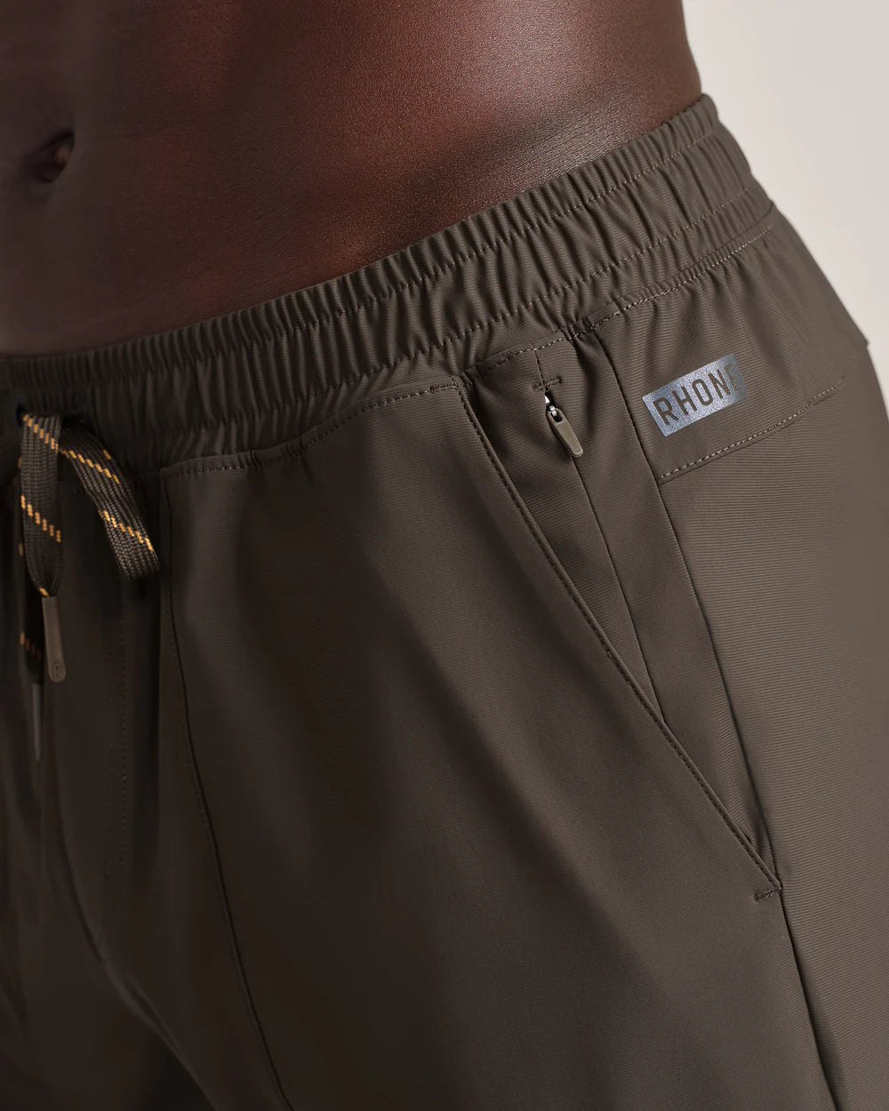 Rhone - Pursuit Pant - Cafe Noir