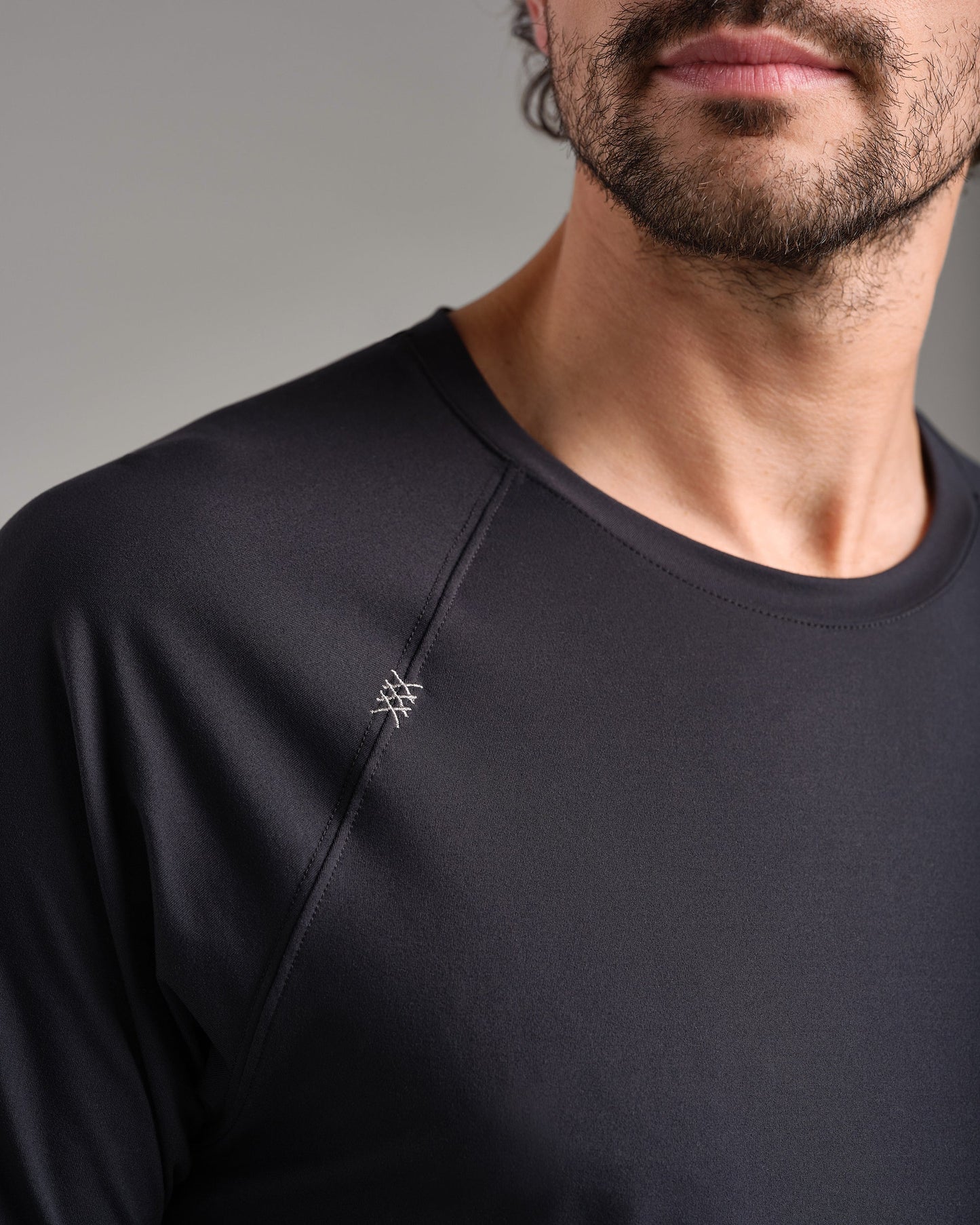 Rhone - Reign Short Sleeve - Black
